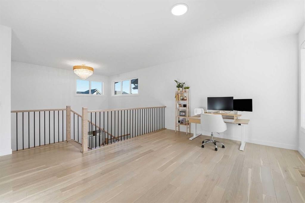 65 Rowmont Link Nw, Calgary, AB - Indoor Photo Showing Other Room