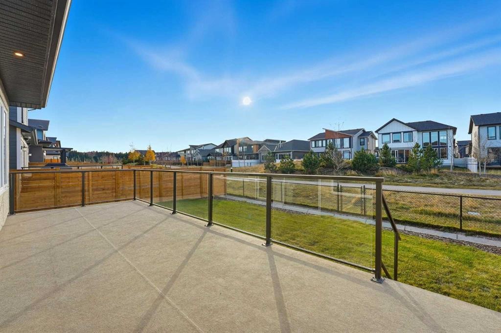 65 Rowmont Link Nw, Calgary, AB - Outdoor