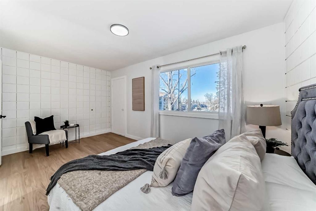 146-2211 19 Street Ne, Calgary, AB - Indoor Photo Showing Bedroom