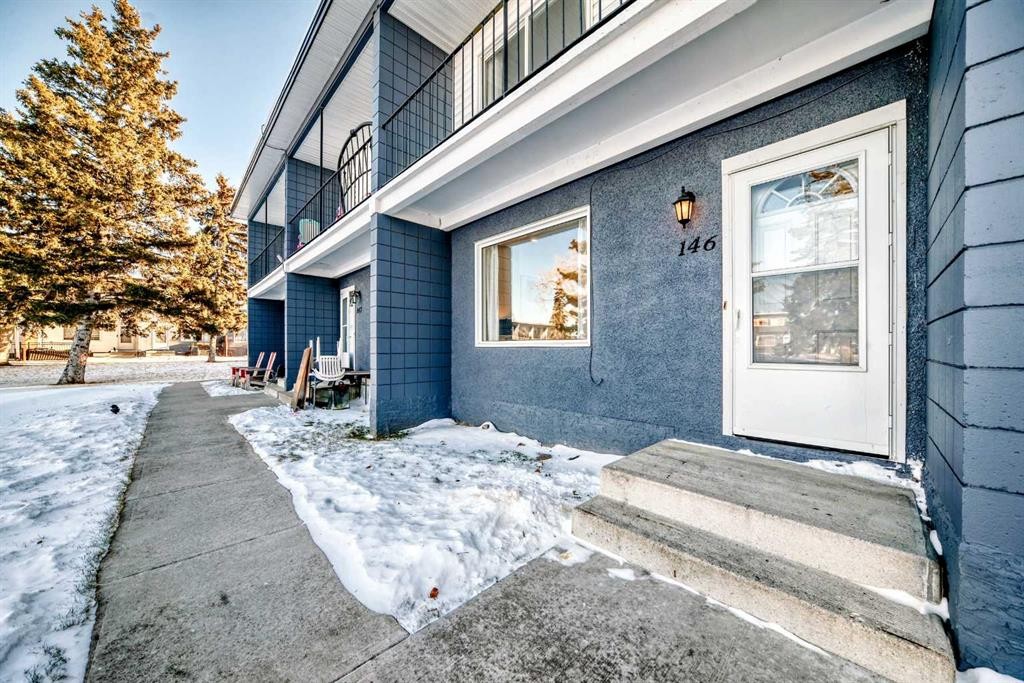 146-2211 19 Street Ne, Calgary, AB - Outdoor