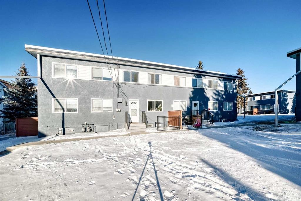 146-2211 19 Street Ne, Calgary, AB - Outdoor
