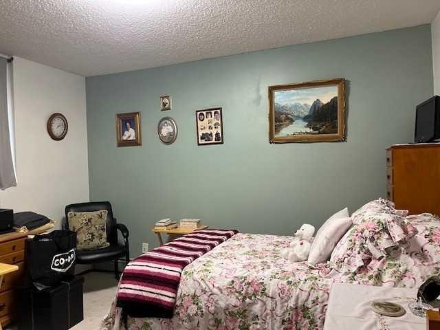 101-4814 46 Street, Red Deer, AB - Indoor Photo Showing Bedroom