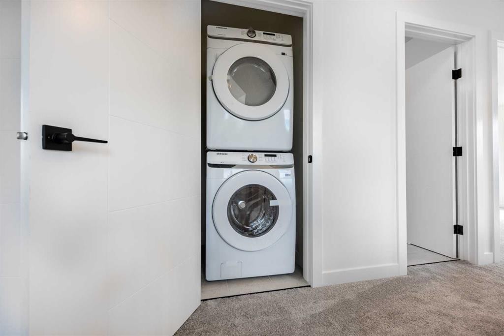 2402 Westmount Road Nw, Calgary, AB - Indoor Photo Showing Laundry Room