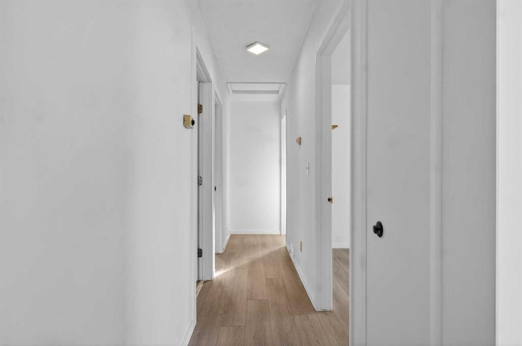 3283 Dover Ridge Drive Se, Calgary, AB - Indoor Photo Showing Other Room