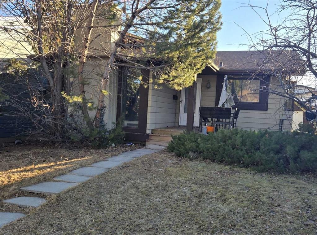24 Bermuda Road Nw, Calgary, AB - Outdoor
