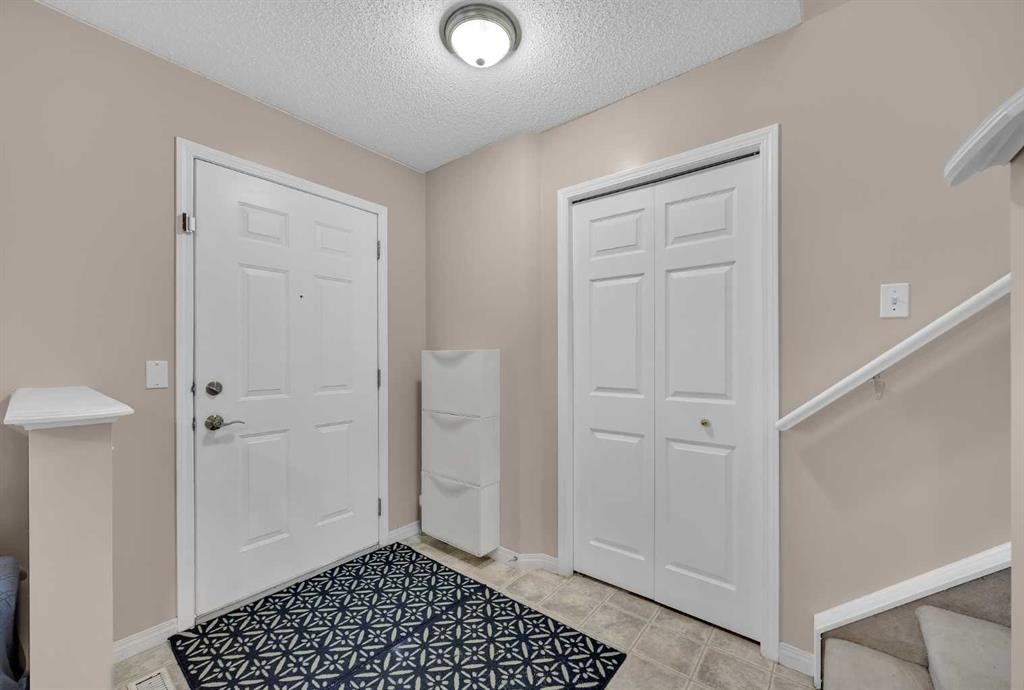 26 Saddlemead Close Ne, Calgary, AB - Indoor Photo Showing Other Room