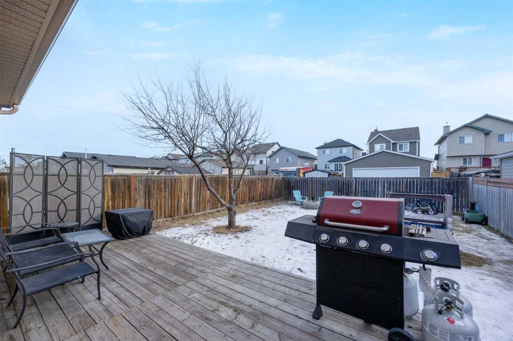 26 Saddlemead Close Ne, Calgary, AB - Outdoor With Deck Patio Veranda