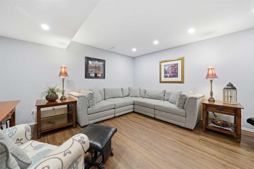 60 Walden Parade Se, Calgary, AB - Indoor