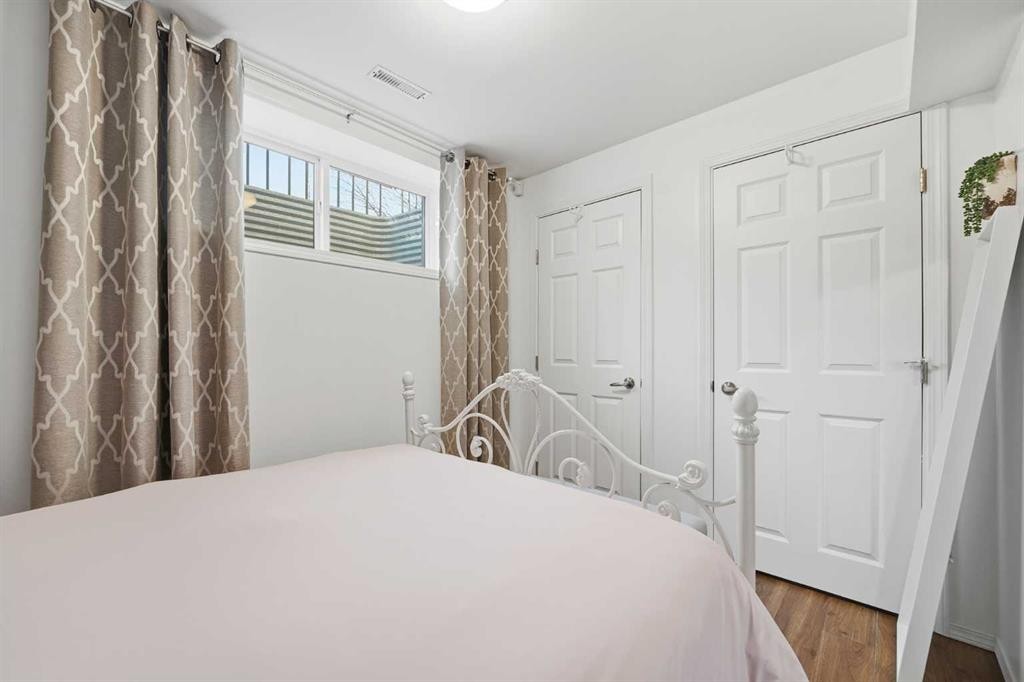 60 Walden Parade Se, Calgary, AB - Indoor Photo Showing Bedroom