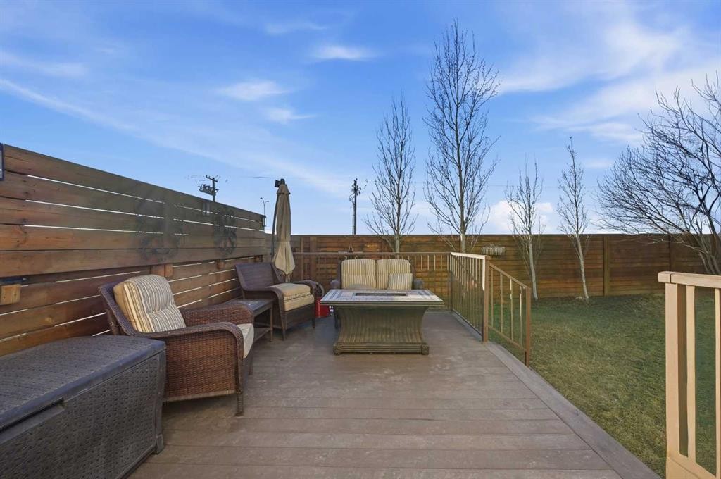 60 Walden Parade Se, Calgary, AB - Outdoor