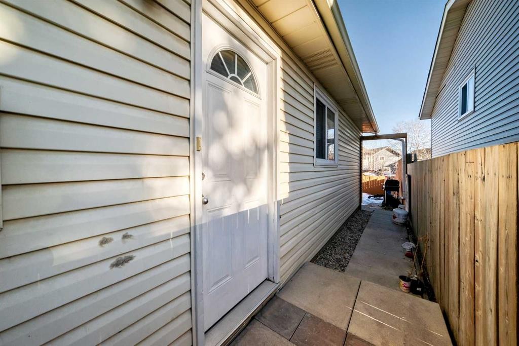 63 Falshire Place Ne, Calgary, AB - Outdoor With Exterior