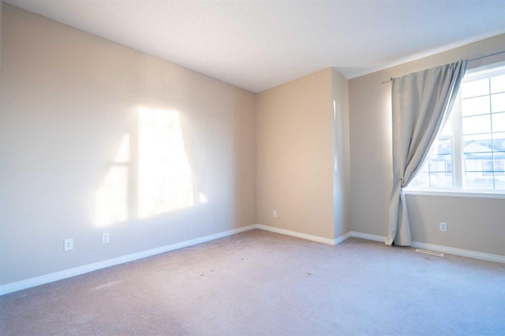 306 Rockyspring Circle Nw, Calgary, AB - Indoor Photo Showing Other Room