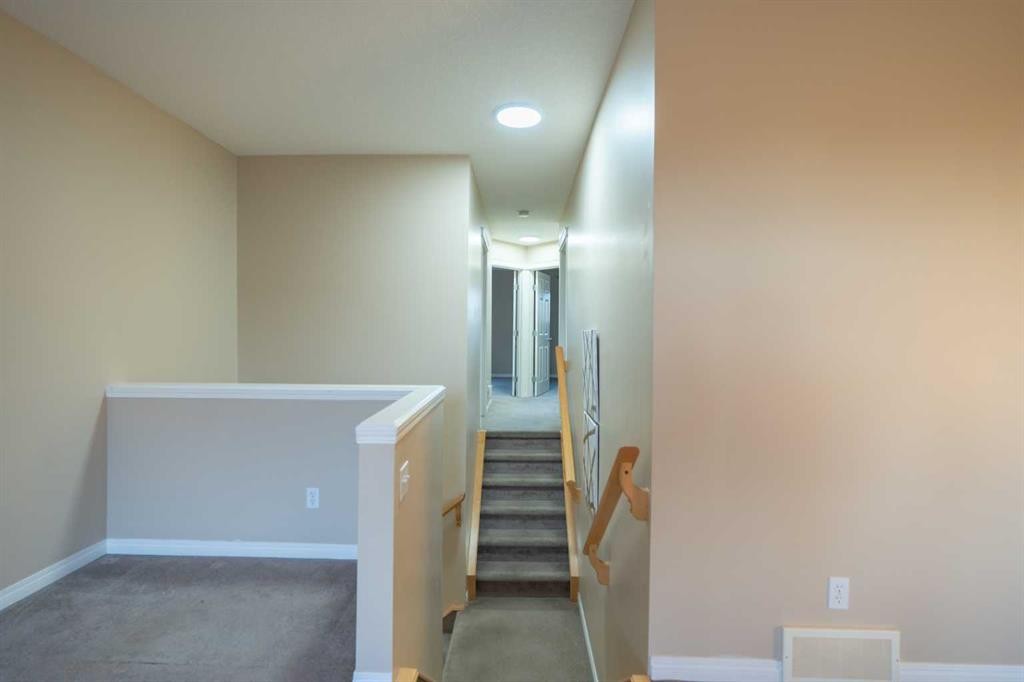 306 Rockyspring Circle Nw, Calgary, AB - Indoor Photo Showing Other Room