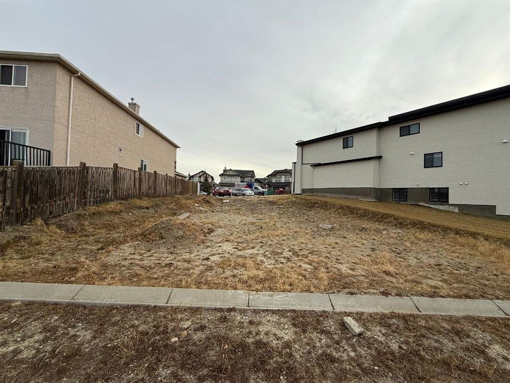 107 East Lakeview Place, Chestermere, AB