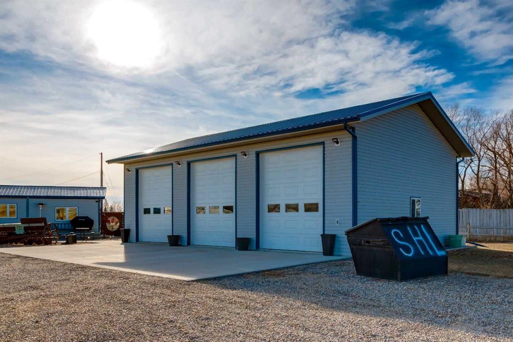 129-181043 Highway 550, Bassano, AB - Outdoor