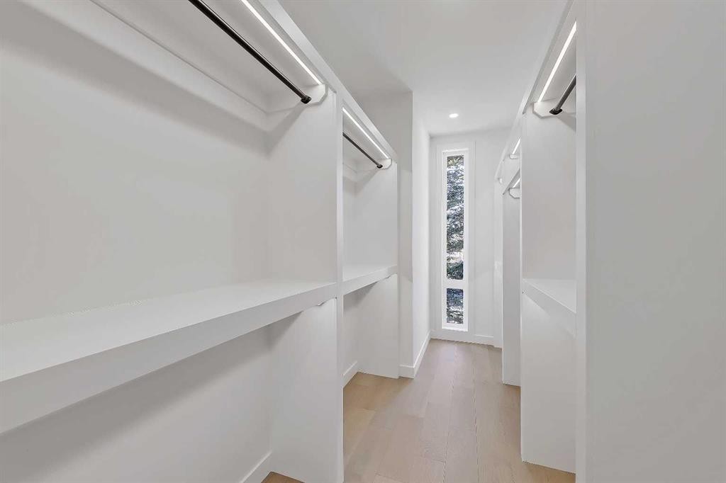 5020 21A Street Sw, Calgary, AB - Indoor