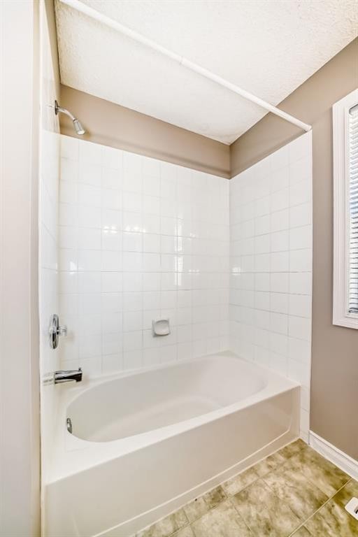 269 Covewood Circle Ne, Calgary, AB - Indoor Photo Showing Bathroom