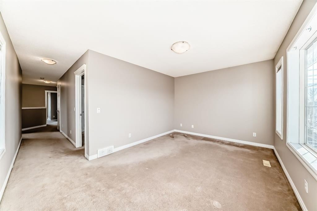 269 Covewood Circle Ne, Calgary, AB - Indoor Photo Showing Other Room