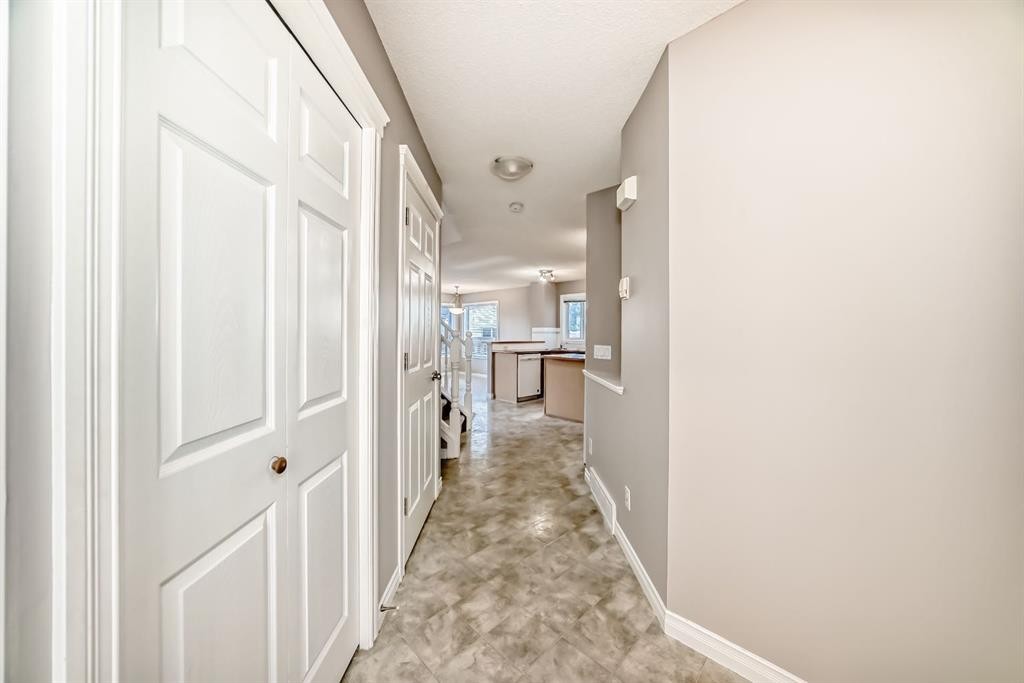 269 Covewood Circle Ne, Calgary, AB - Indoor Photo Showing Other Room