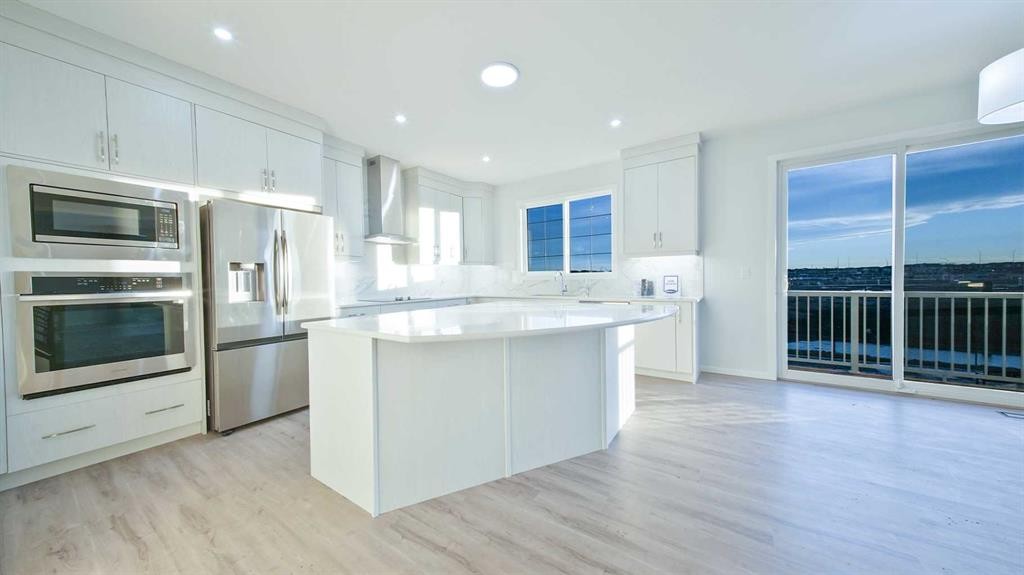 41 Cityside View Ne, Calgary, AB - Indoor Photo Showing Kitchen With Upgraded Kitchen