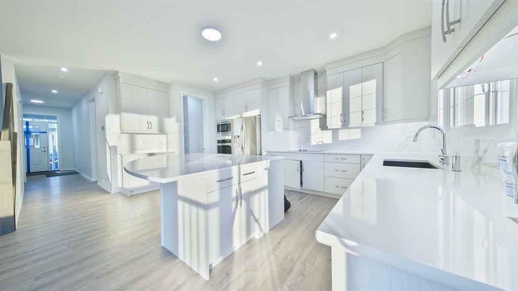 41 Cityside View Ne, Calgary, AB - Indoor Photo Showing Kitchen With Upgraded Kitchen