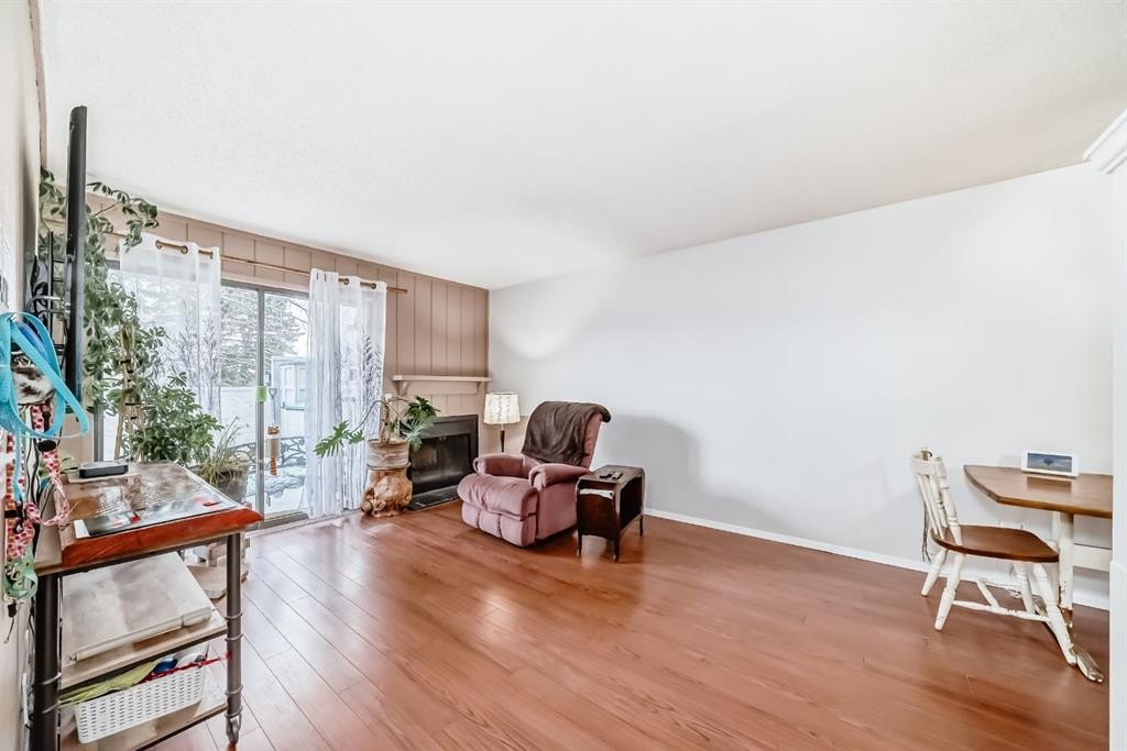 1802-3500 Varsity Drive Nw, Calgary, AB - Indoor