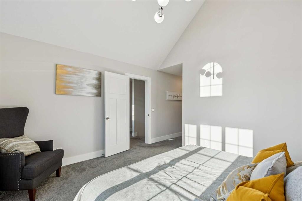 16 Treeline Lane Sw, Calgary, AB - Indoor Photo Showing Other Room