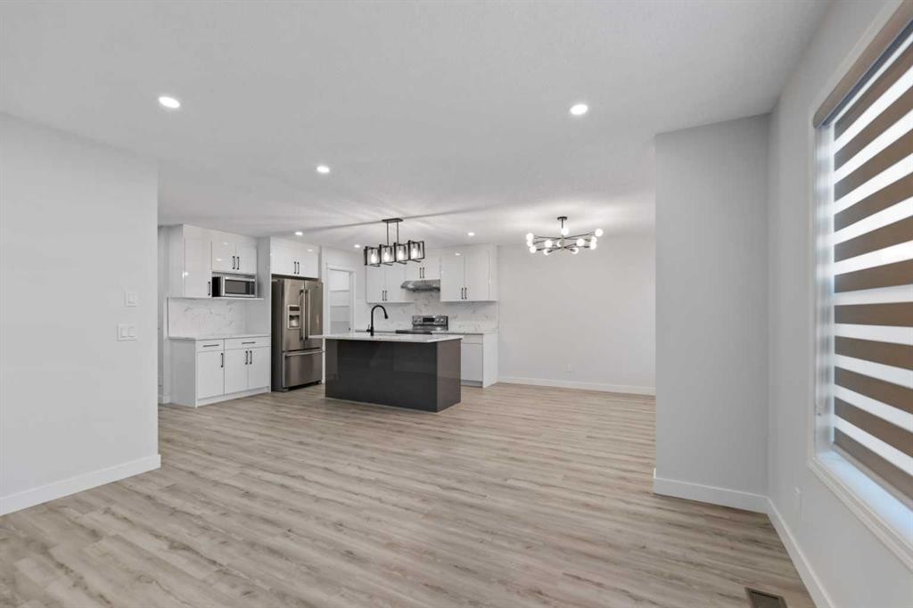 154 Taralake Way Ne, Calgary, AB - Indoor Photo Showing Kitchen