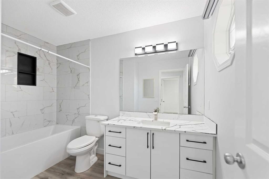 154 Taralake Way Ne, Calgary, AB - Indoor Photo Showing Bathroom