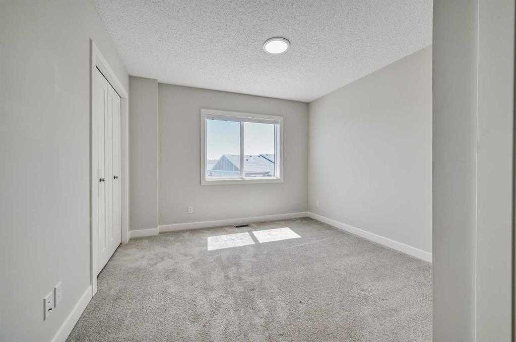 96 Tuscany Summit Square Nw, Calgary, AB - Indoor Photo Showing Other Room