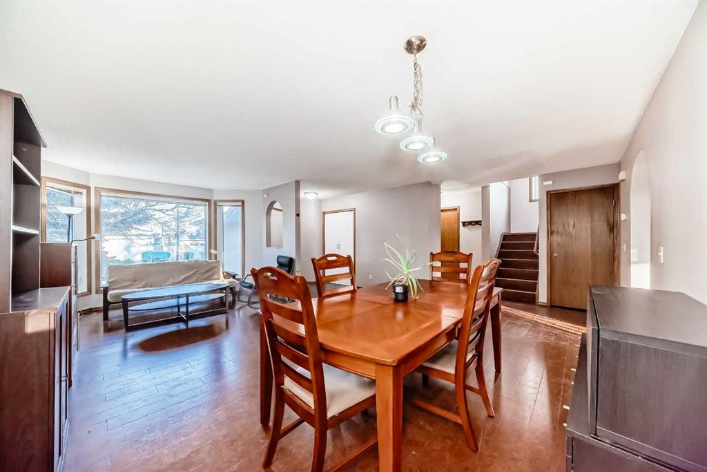 78 Sandringham Way Nw, Calgary, AB - Indoor Photo Showing Dining Room