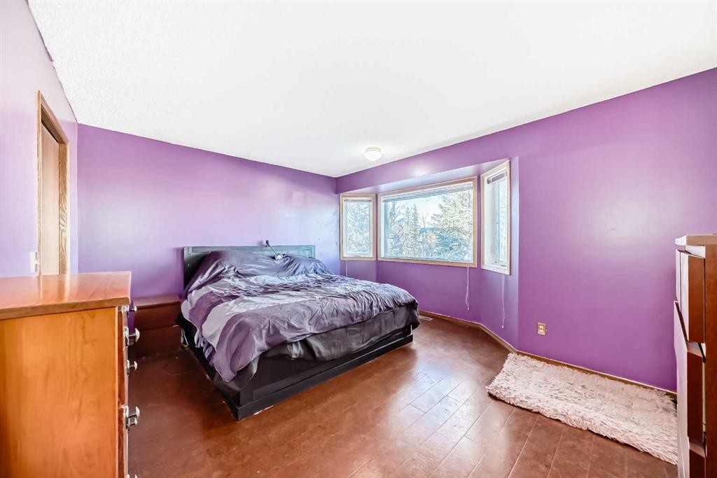 78 Sandringham Way Nw, Calgary, AB - Indoor Photo Showing Bedroom