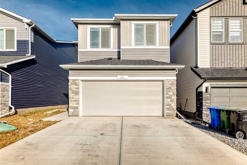 69 Amblehurst Way Nw, Calgary, AB - Outdoor