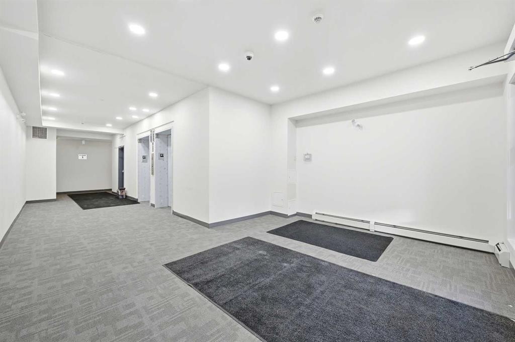 2106-15 Skyview Point Crescent Ne, Calgary, AB - Indoor Photo Showing Other Room