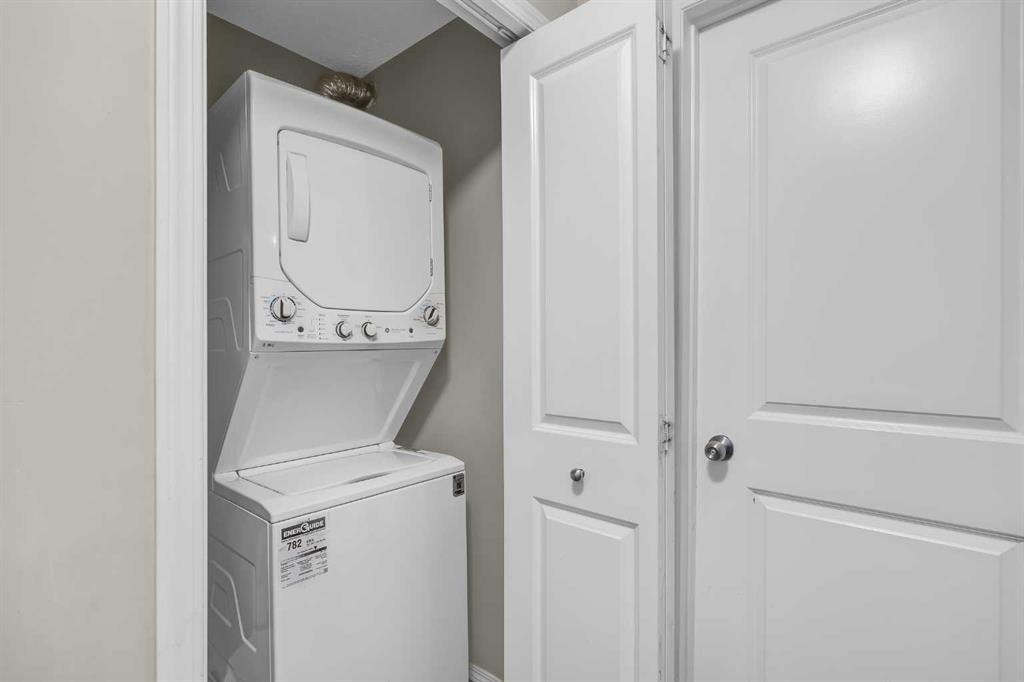 207-5 Saddlestone Way Ne, Calgary, AB - Indoor Photo Showing Laundry Room