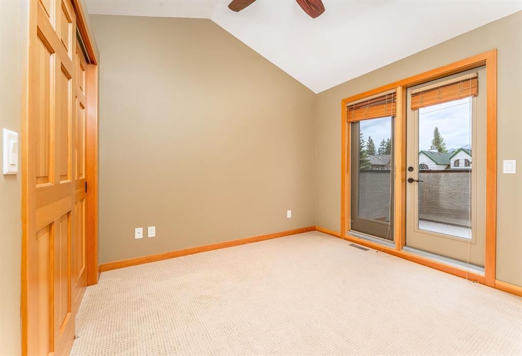 2-722 3Rd Street, Canmore, AB - Indoor Photo Showing Other Room