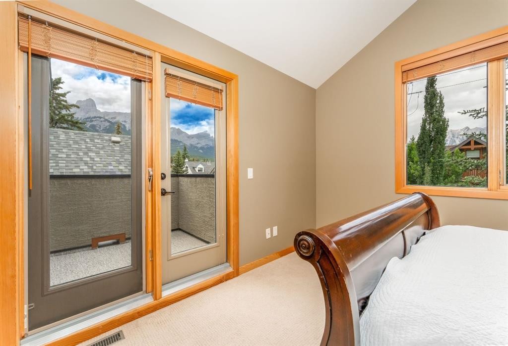 2-722 3Rd Street, Canmore, AB - Indoor