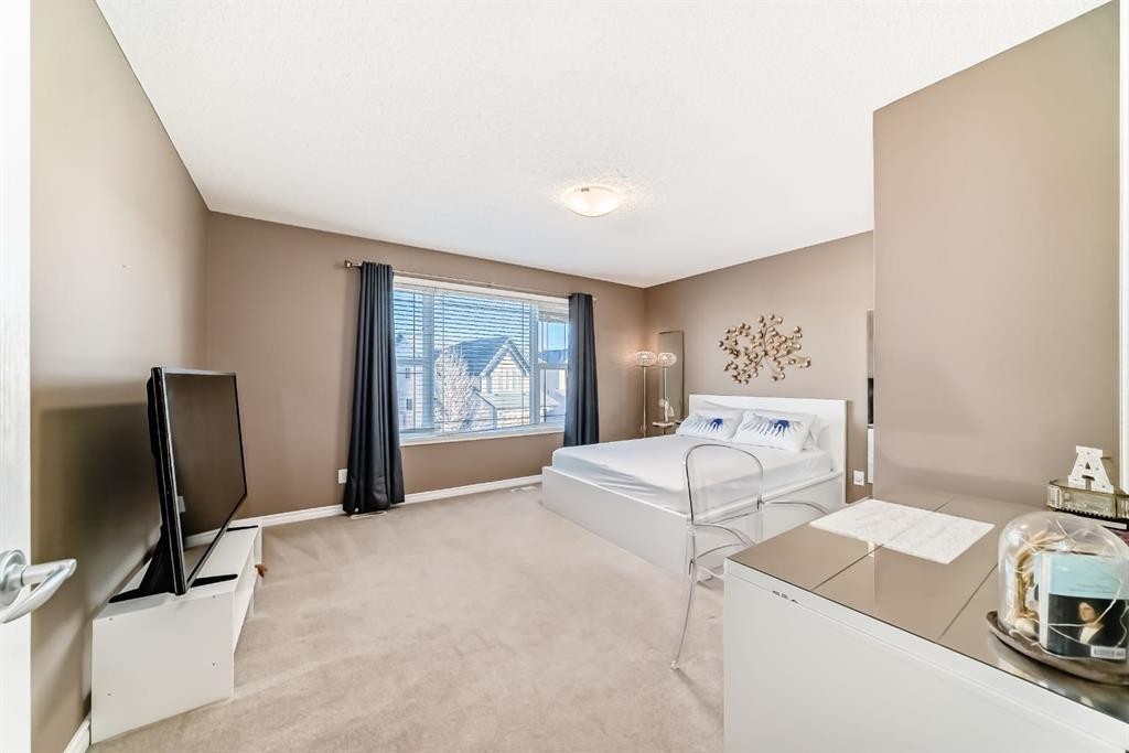 108 Seagreen Lane, Chestermere, AB - Indoor Photo Showing Laundry Room
