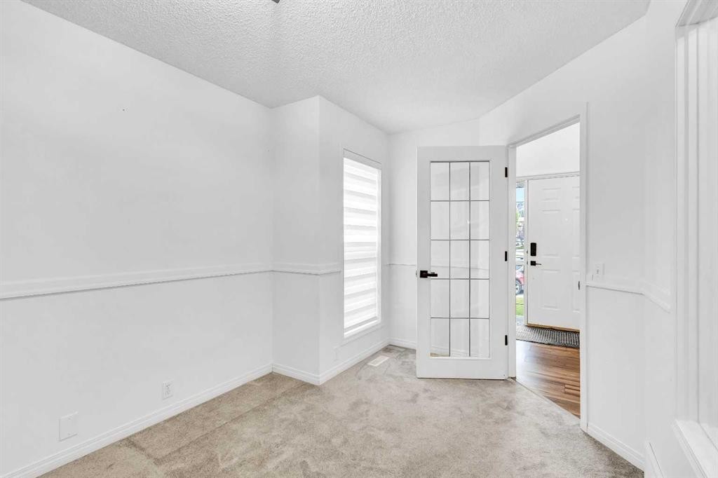 331 Springbank Place Sw, Calgary, AB - Indoor Photo Showing Other Room