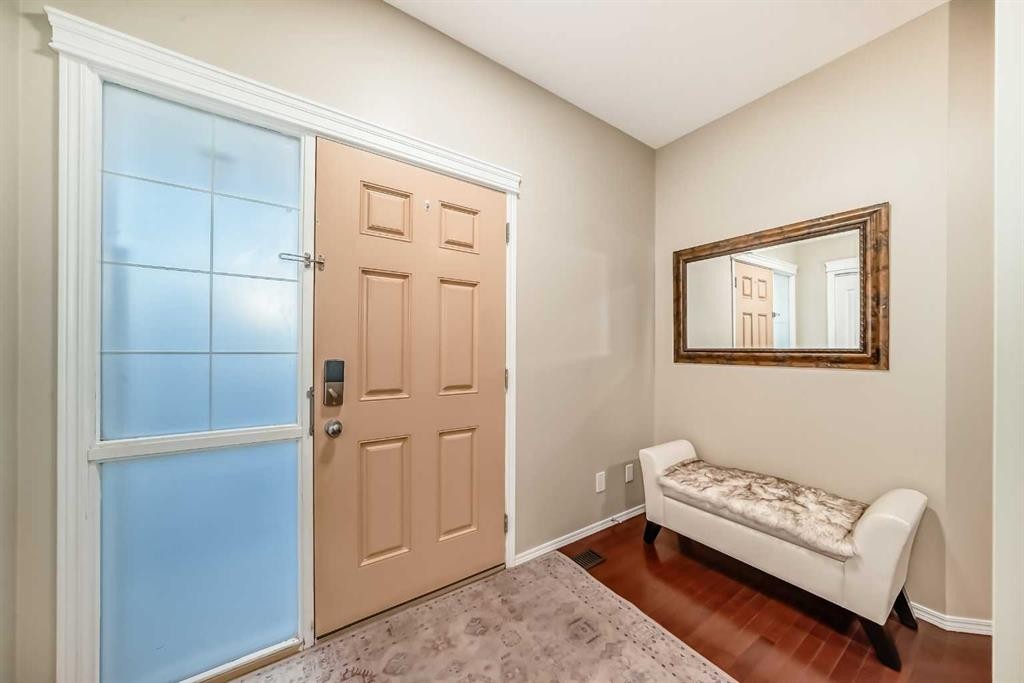 719 Panamount Boulevard Nw, Calgary, AB - Indoor Photo Showing Other Room