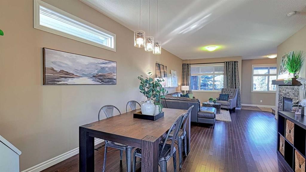 12 Legacy Gate Se, Calgary, AB - Indoor