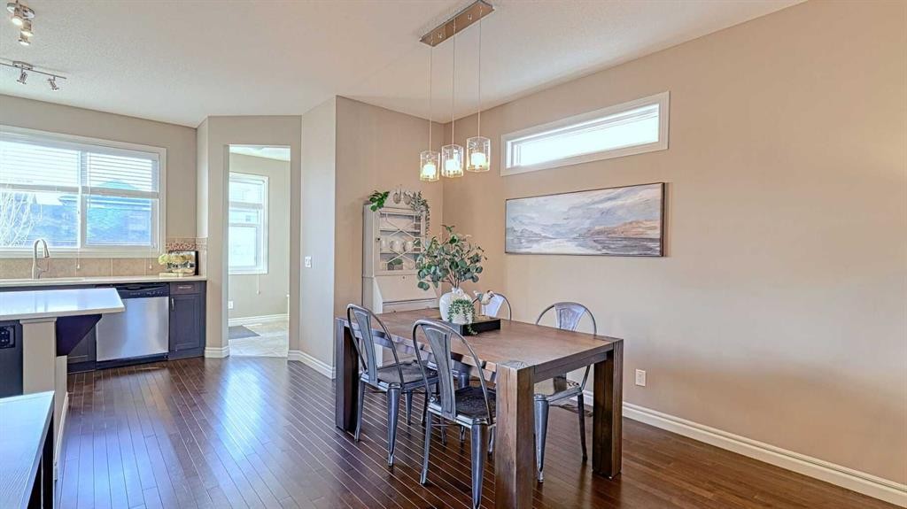 12 Legacy Gate Se, Calgary, AB - Indoor Photo Showing Dining Room