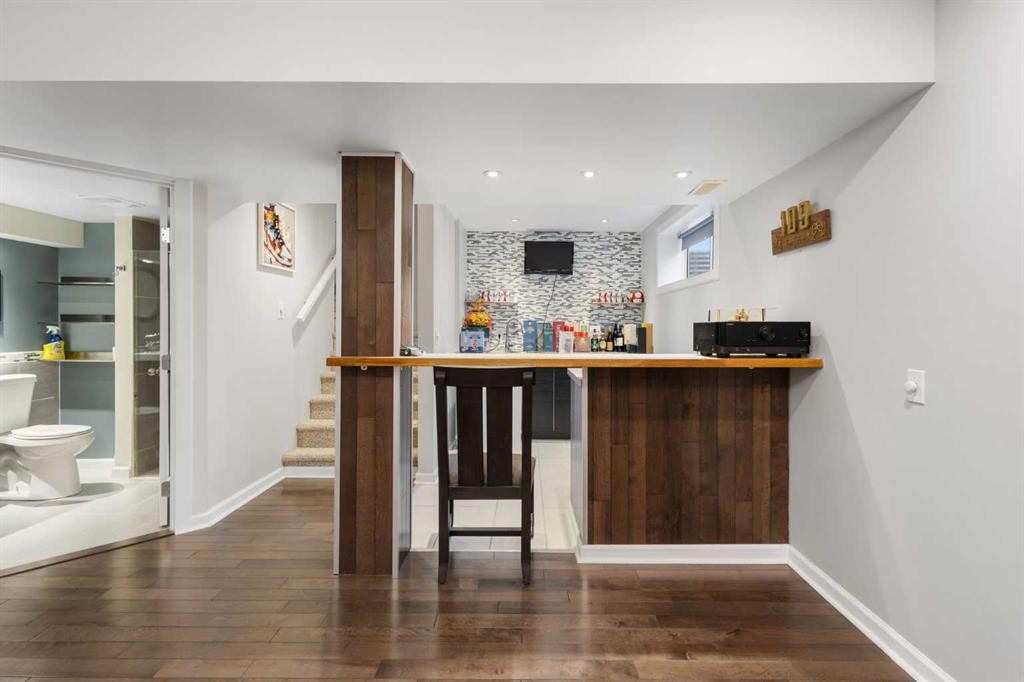 109 Copperfield Common Se, Calgary, AB - Indoor Photo Showing Other Room