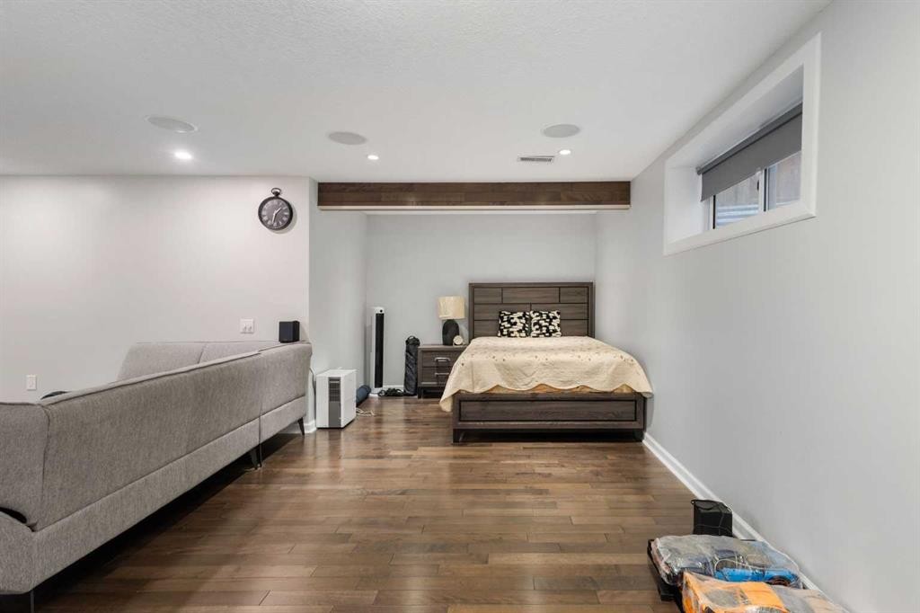 109 Copperfield Common Se, Calgary, AB - Indoor Photo Showing Other Room