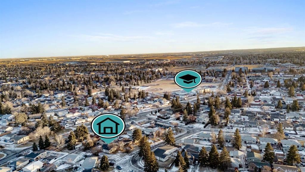 4720 Fordham Crescent Se, Calgary, AB - Outdoor With View