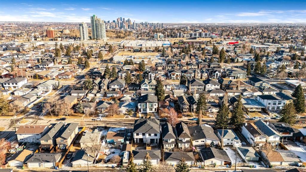 1417 42 Street Sw, Calgary, AB - Outdoor With View