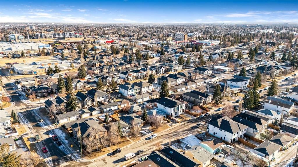 1417 42 Street Sw, Calgary, AB - Outdoor With View