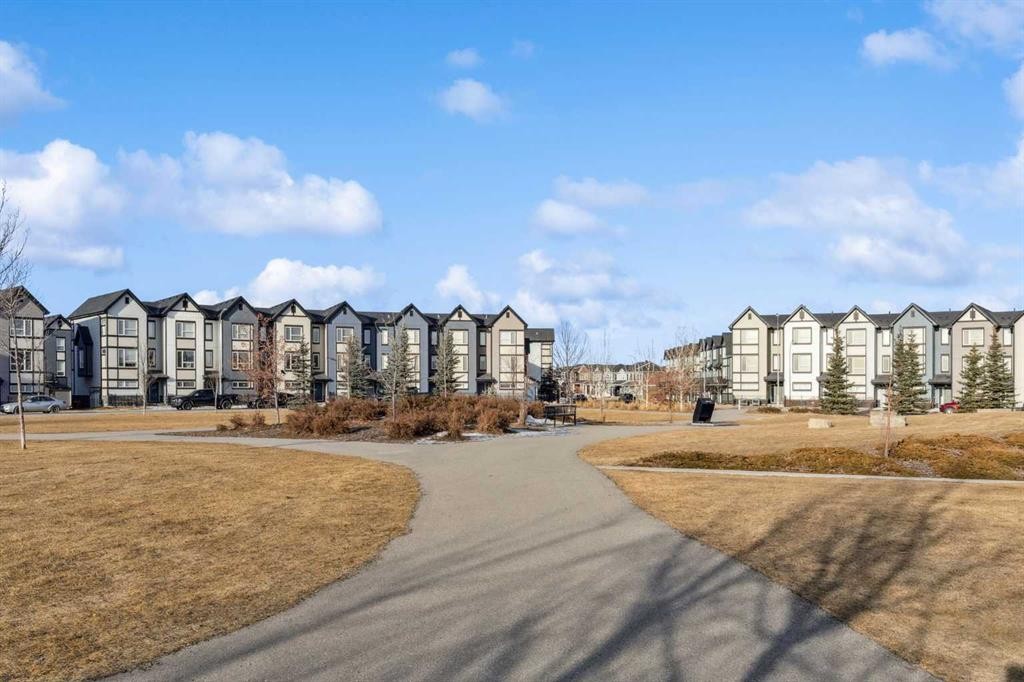 54 Evanscrest Manor Nw, Calgary, AB - Outdoor With Facade