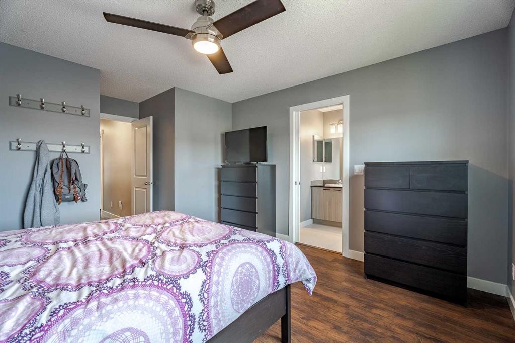 110 Skyview Ranch Manor Ne, Calgary, AB - Indoor Photo Showing Bedroom