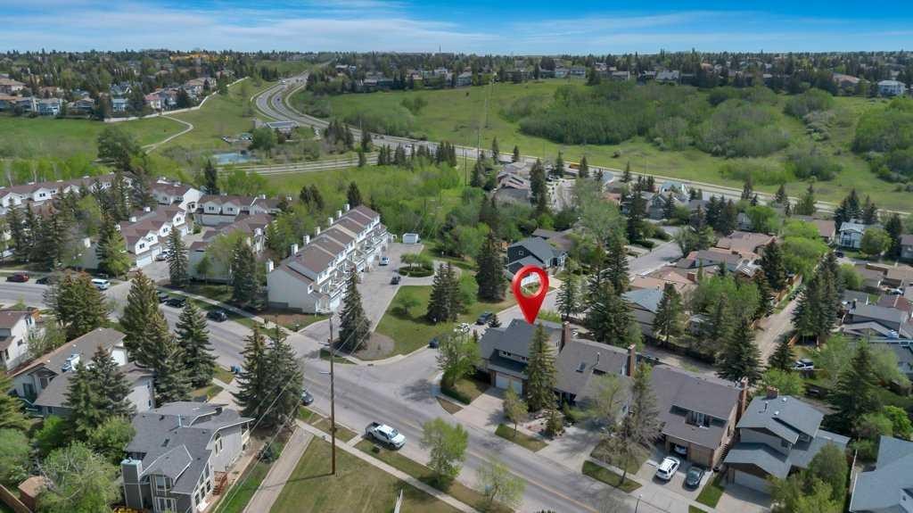 77 Edgewood Rise Nw, Calgary, AB - Outdoor With View
